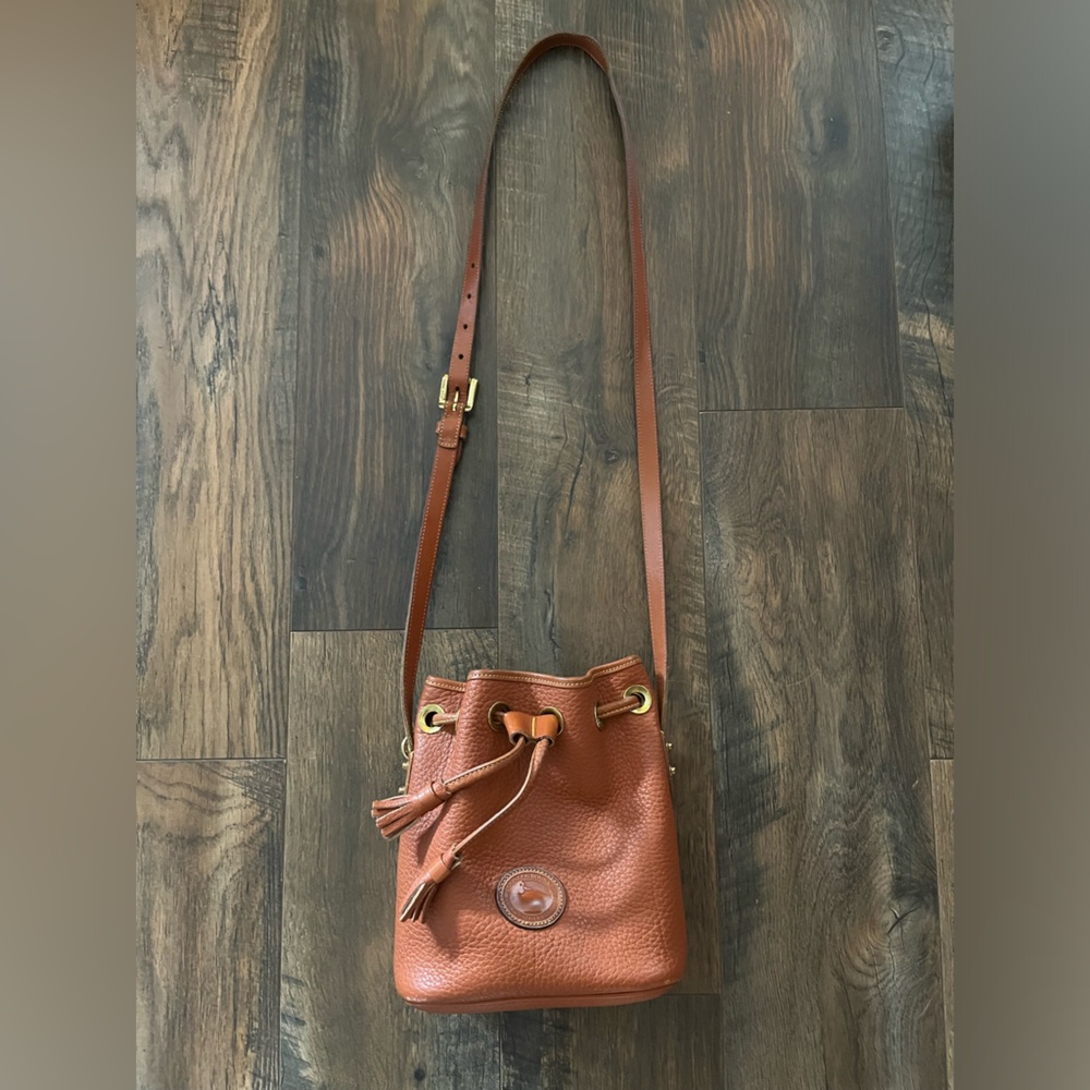 Vintage Dooney & Bourke Leather Bucket Shoulder Bag